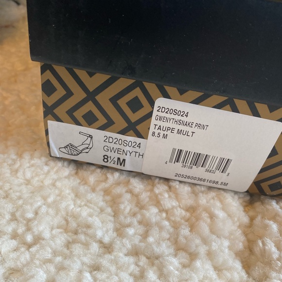 NWT Charles by Charles David Gwenyth snake print - Picture 5 of 5